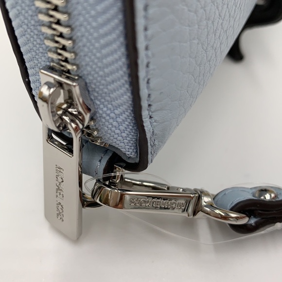 Michael Kors Jet Set Travel Large Travel CONTINENTAL Wallet-Wristlet-Phone Holdr - Picture 13 of 16